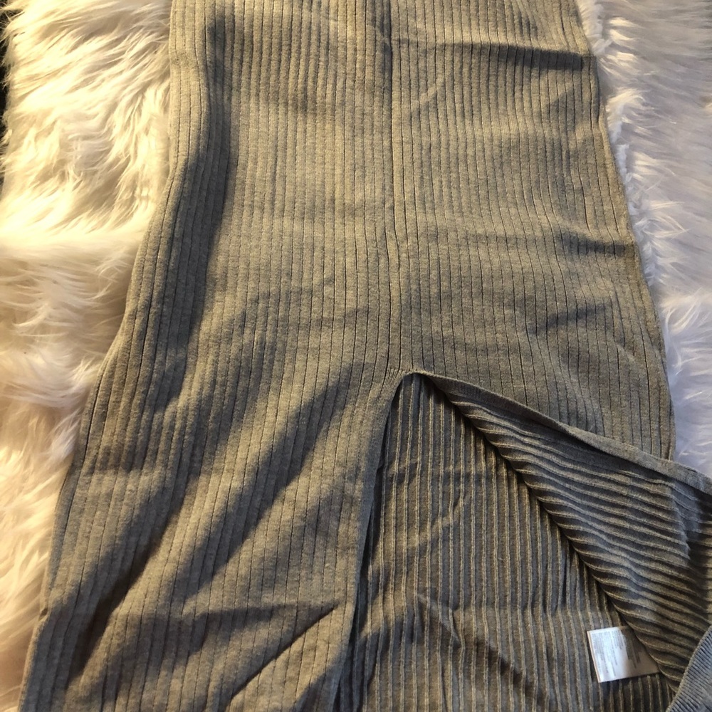 Skirt - Picture 3 of 4